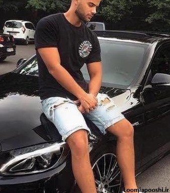عکس پسر کنار ماشین مدل بالا