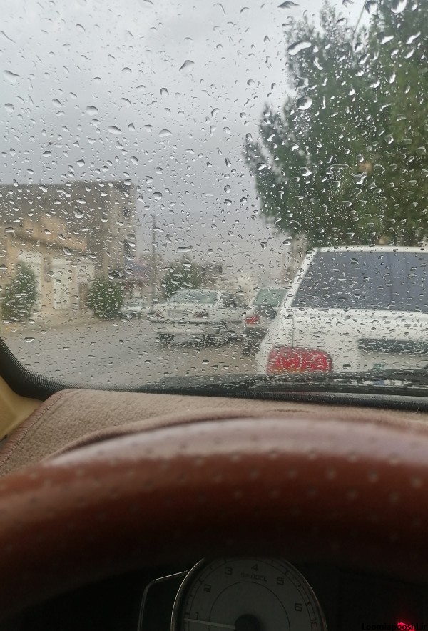 عکس باران تو ماشین